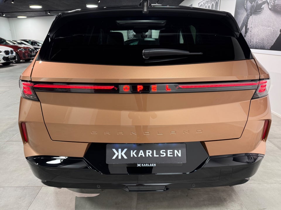 Opel Grandland-e 73 GS Sky 5d