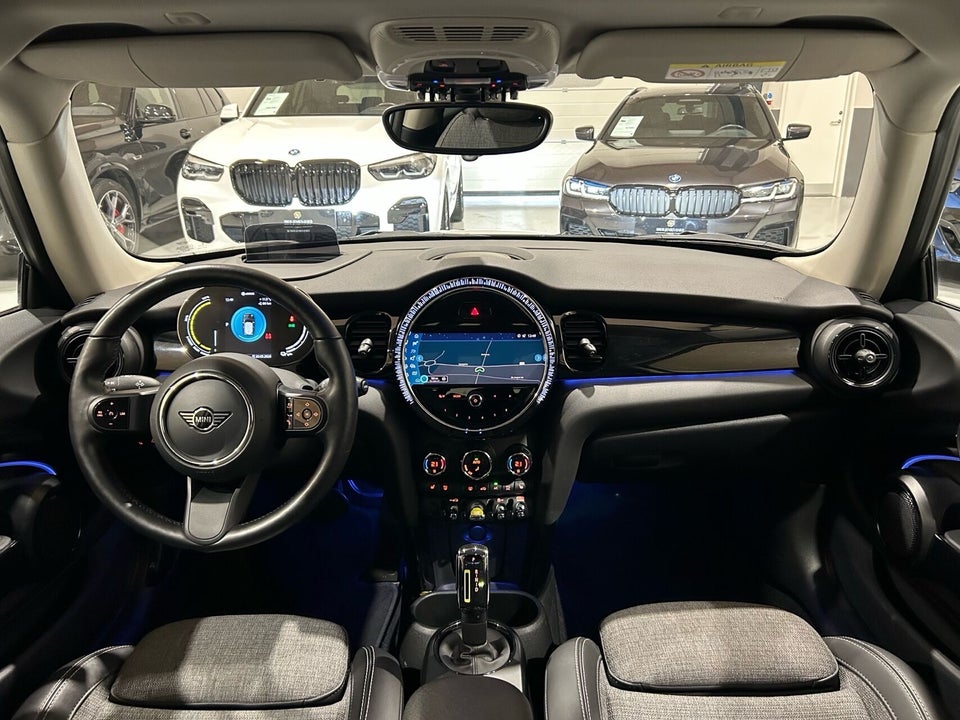 MINI Cooper SE Classic Trim 3d