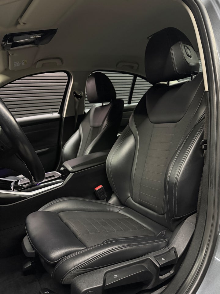 BMW 320d 2,0 Sport Line aut. 4d