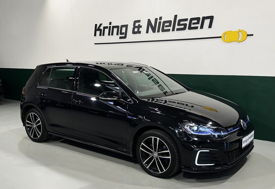 VW Golf VII 1,4 GTE DSG 5d