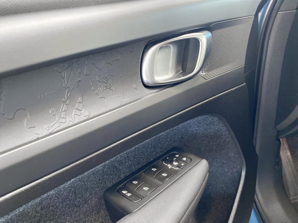 Volvo XC40 P6 ReCharge Plus 5d