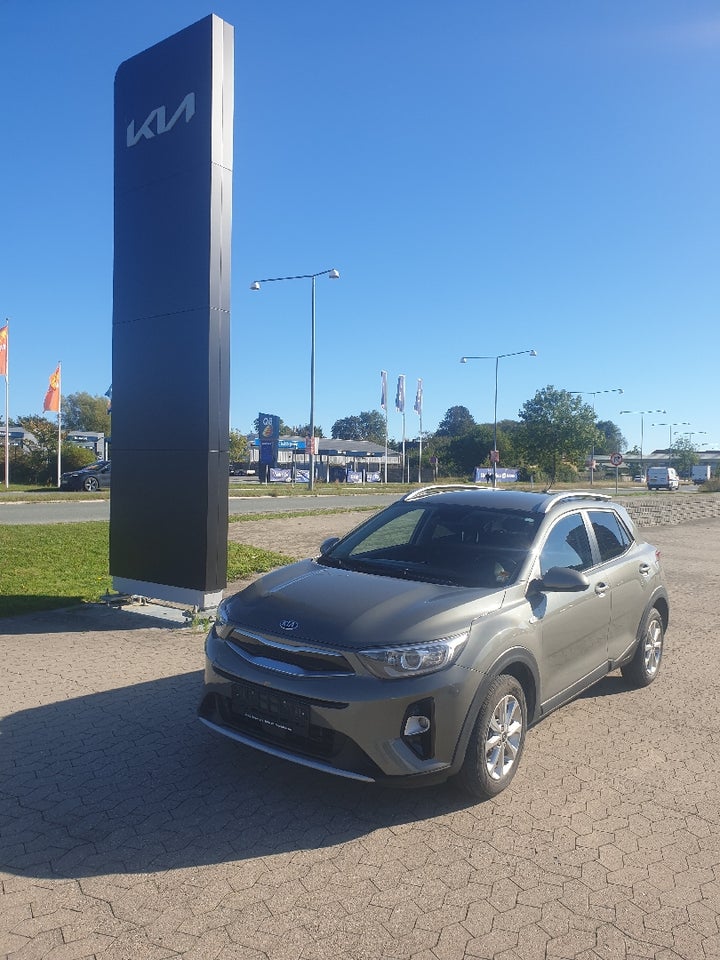 Kia Stonic 1,0 T-GDi Advance Intro 5d