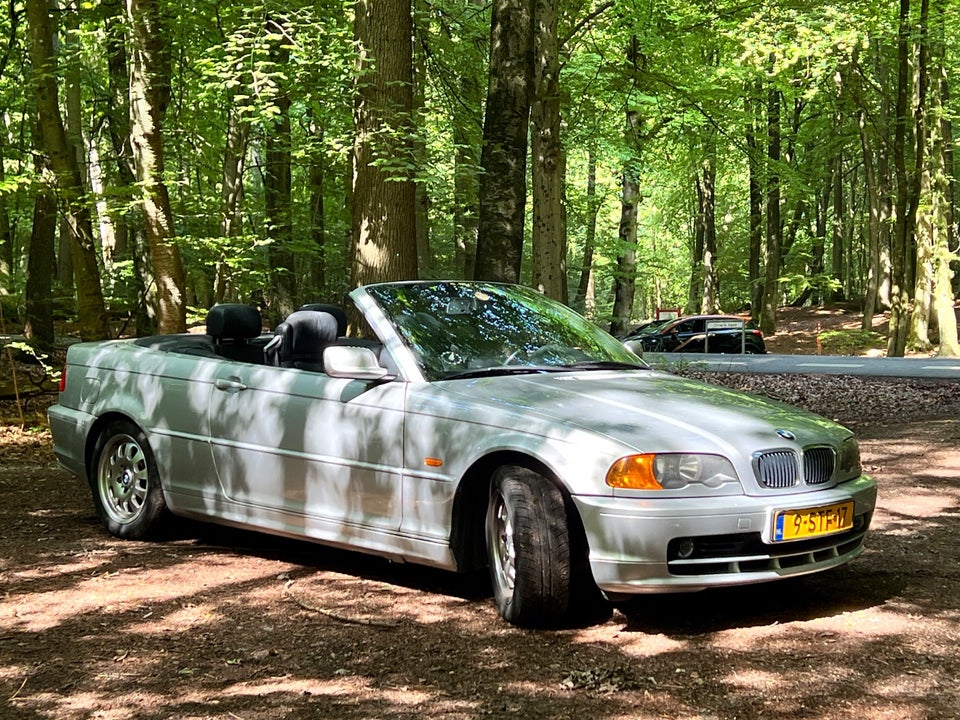 BMW 320Ci 2,2 Cabriolet 2d