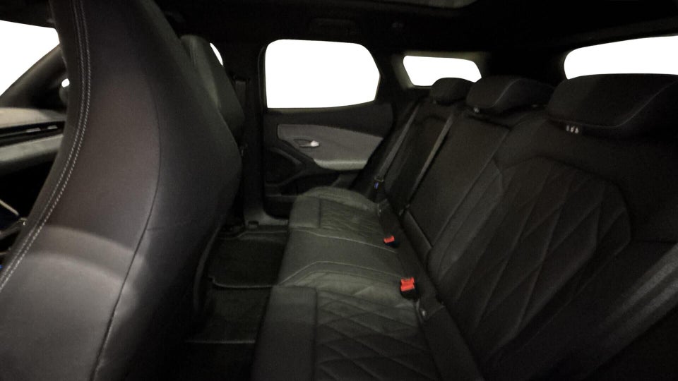 Ford Explorer 84 Premium Extended Range AWD 5d