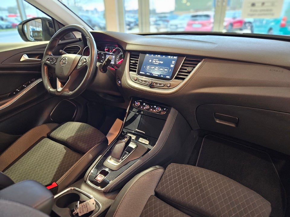 Opel Grandland X 1,6 Hybrid Ultimate aut. 5d