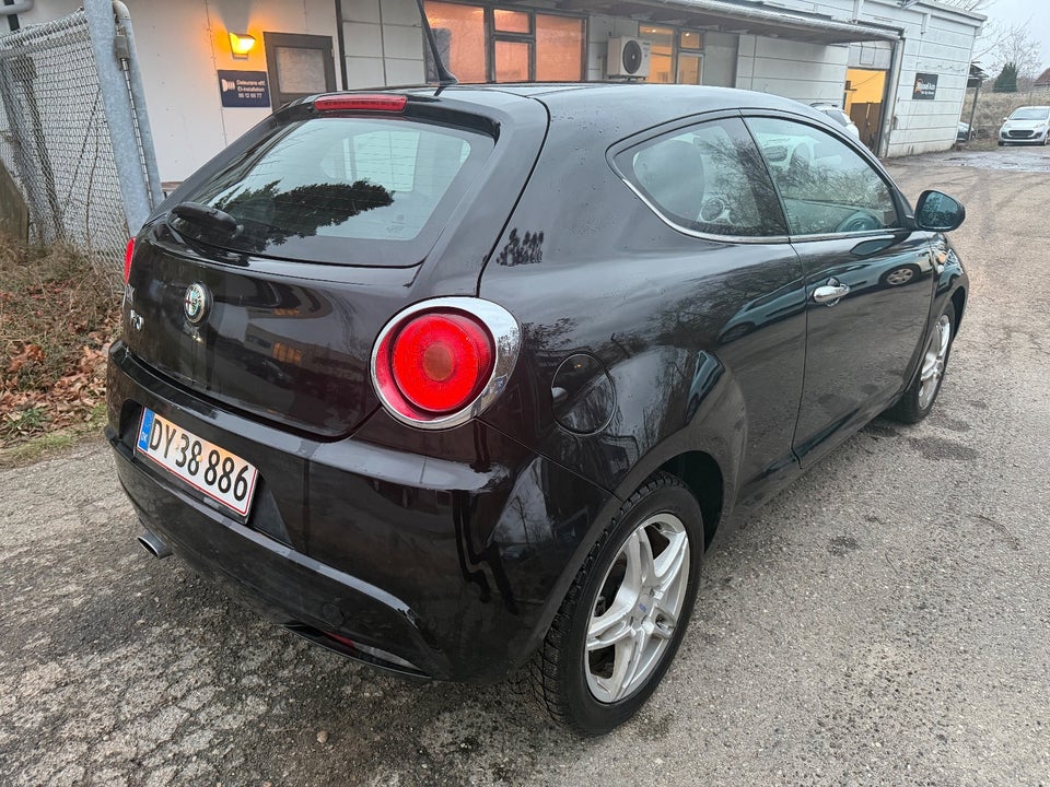 Alfa Romeo MiTo 1,3 JTD 95 Distinctive 3d