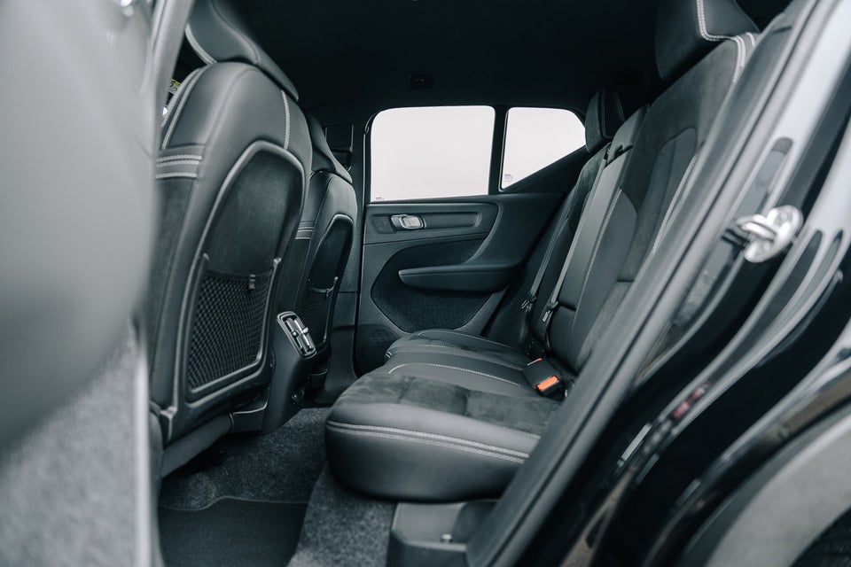 Volvo XC40 P8 ReCharge Twin R-Design 5d