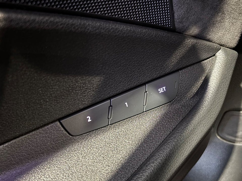 Audi e-tron 55 S-line quattro 5d