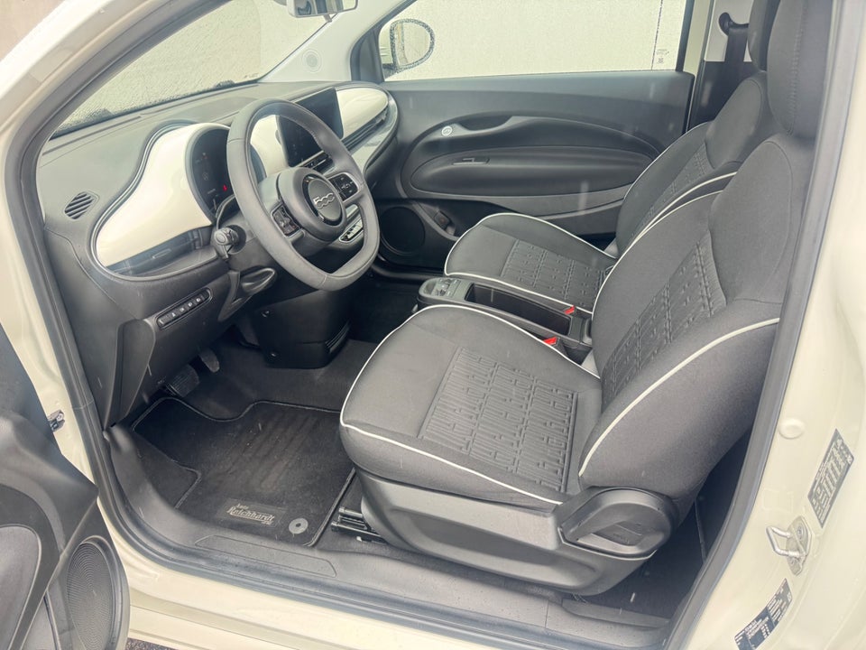 Fiat 500e 42 Icon 3d