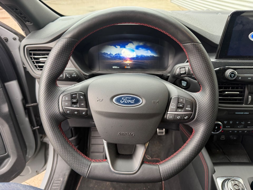 Ford Kuga 2,5 PHEV Graphite Tech CVT 5d