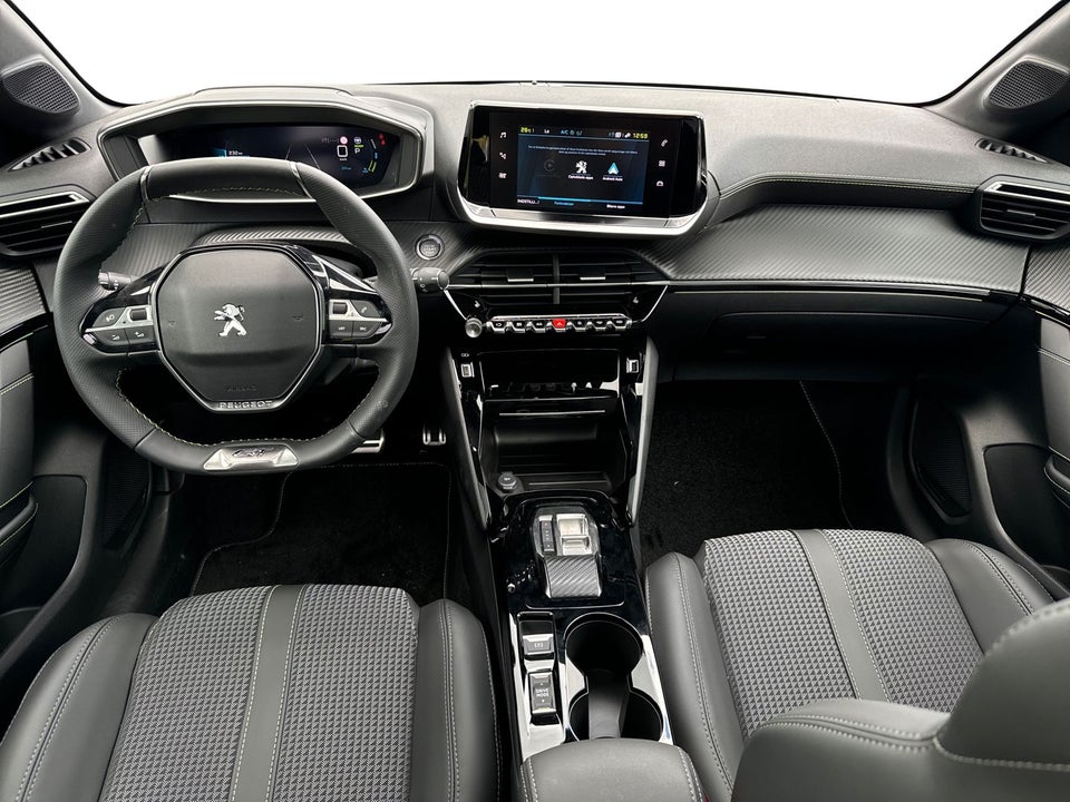 Peugeot e-208 50 GT Sky 5d