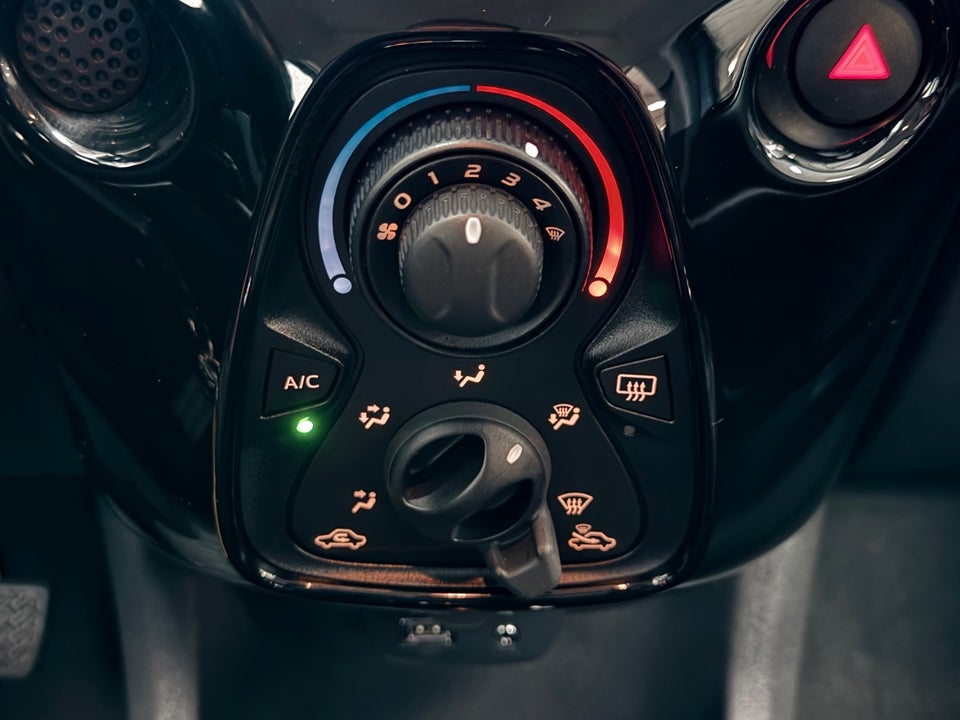 Peugeot 108 1,0 e-VTi 69 Edition 5d