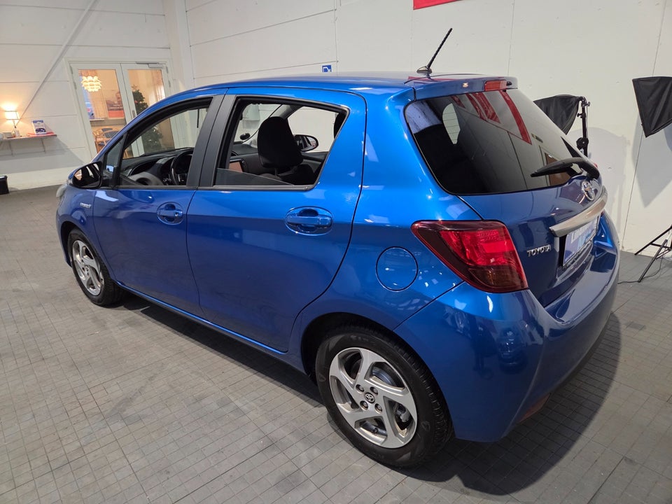 Toyota Yaris 1,5 Hybrid H2 Premium e-CVT 5d