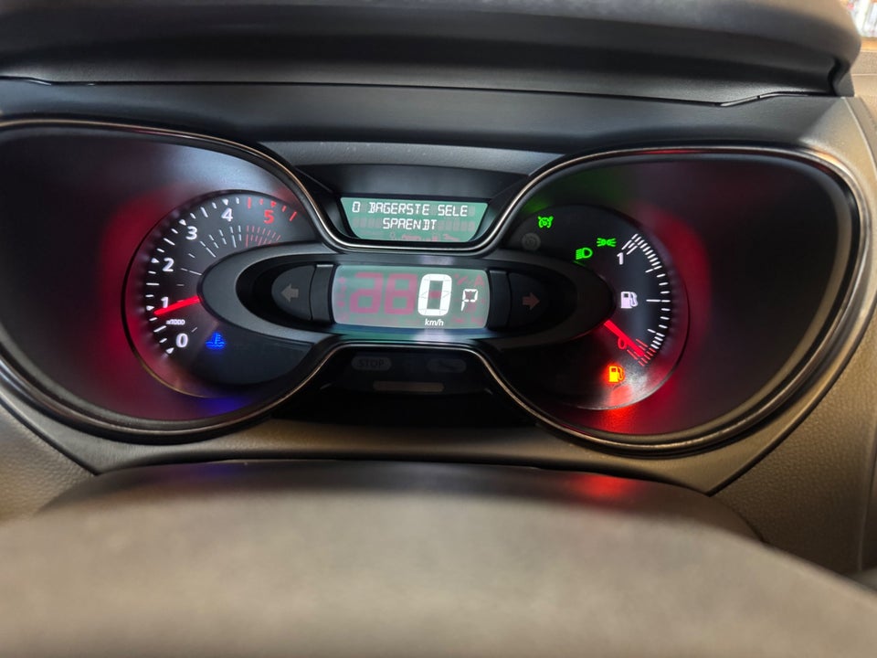 Renault Captur 1,5 dCi 90 Intens EDC 5d