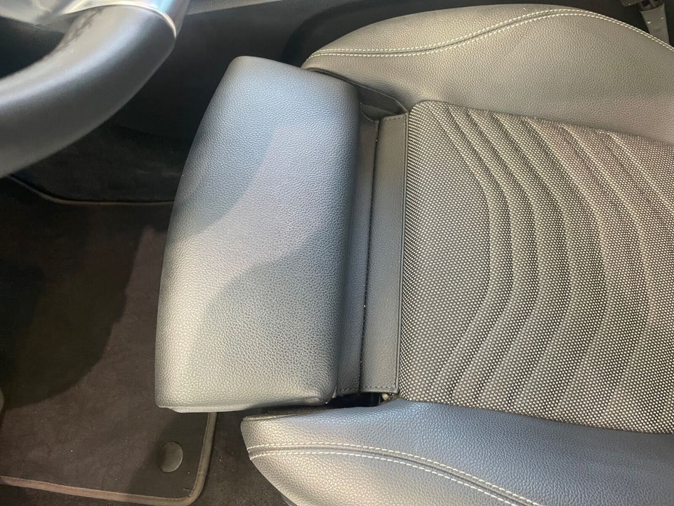 Mercedes EQA250+ Progressive 5d