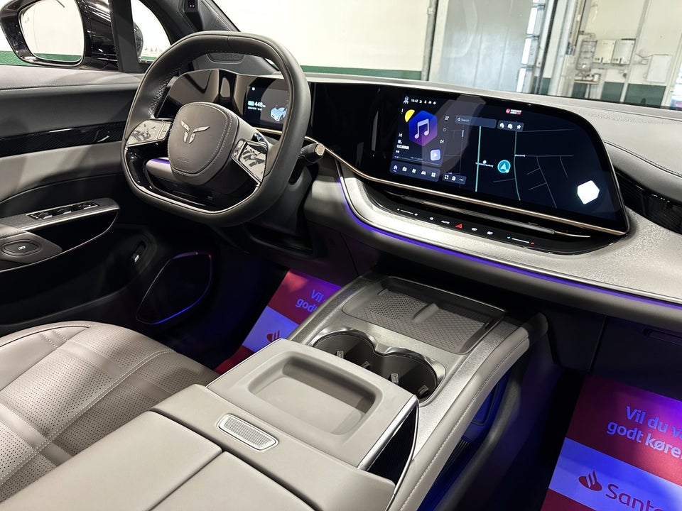 Hongqi EHS7 85 Premium 5d