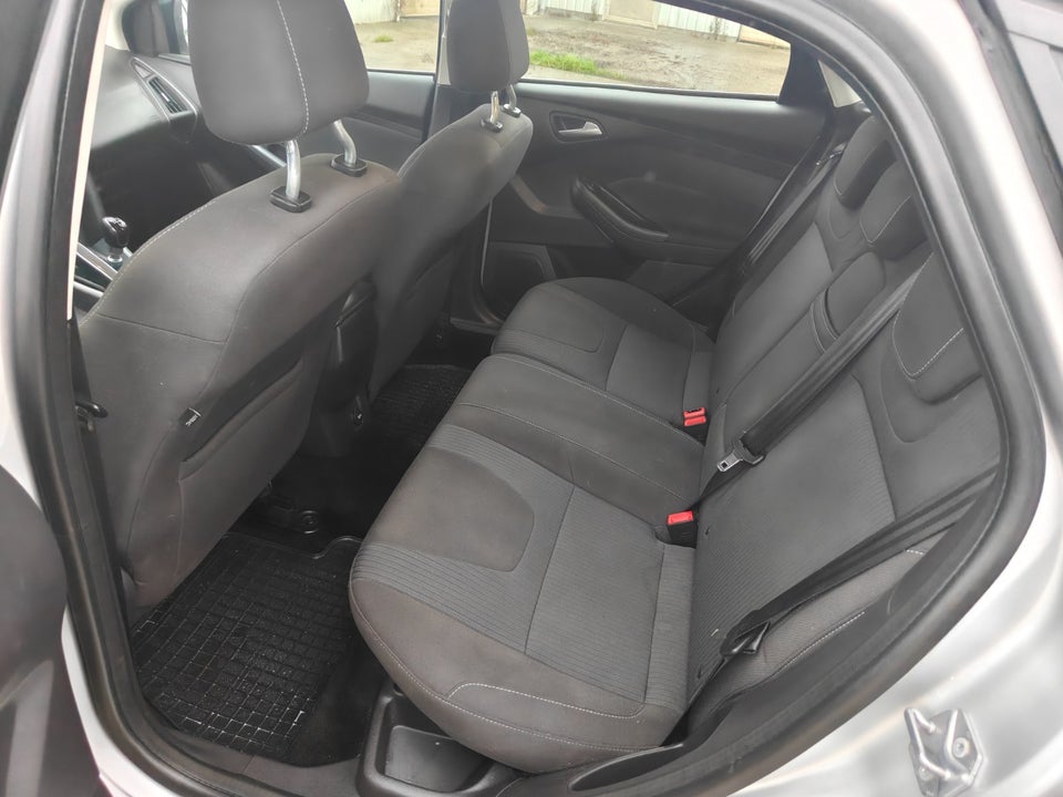 Ford Focus 1,6 TDCi 115 Titanium 5d