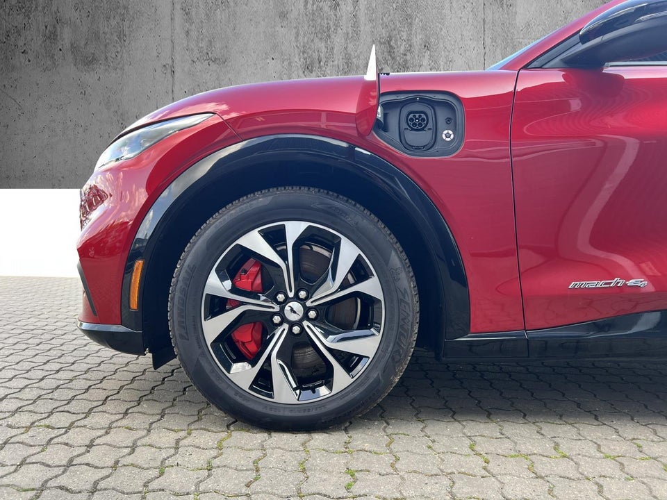 Ford Mustang Mach-E 75 Standard Range AWD 5d