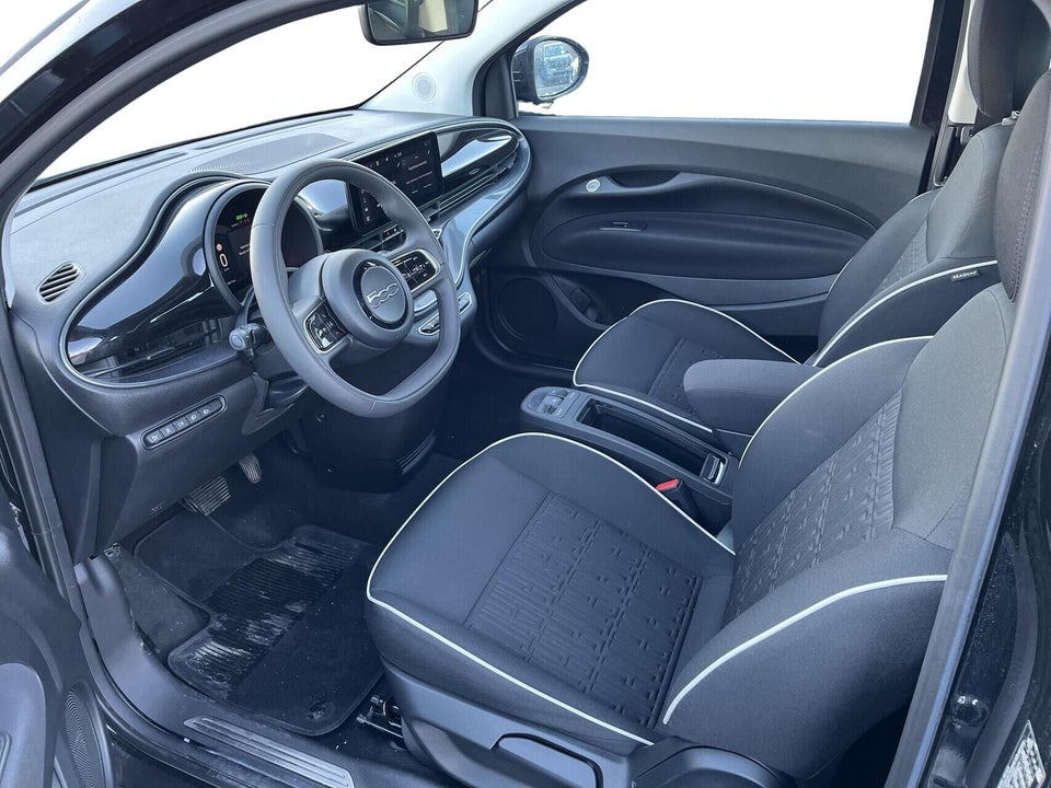 Fiat 500e 42 Icon 3+1 4d