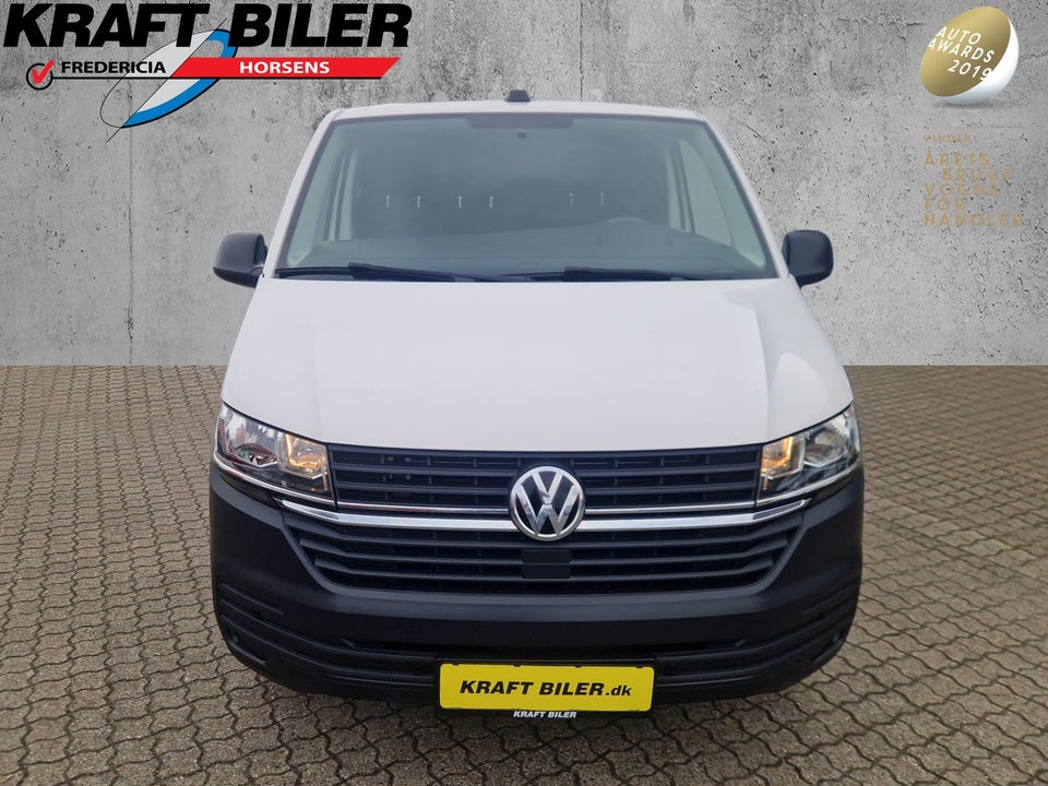 VW Transporter 2,0 TDi 110 Kassevogn lang