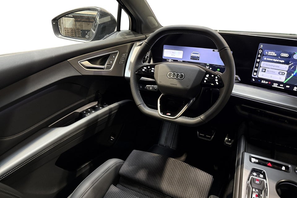 Audi Q4 e-tron performance 5d