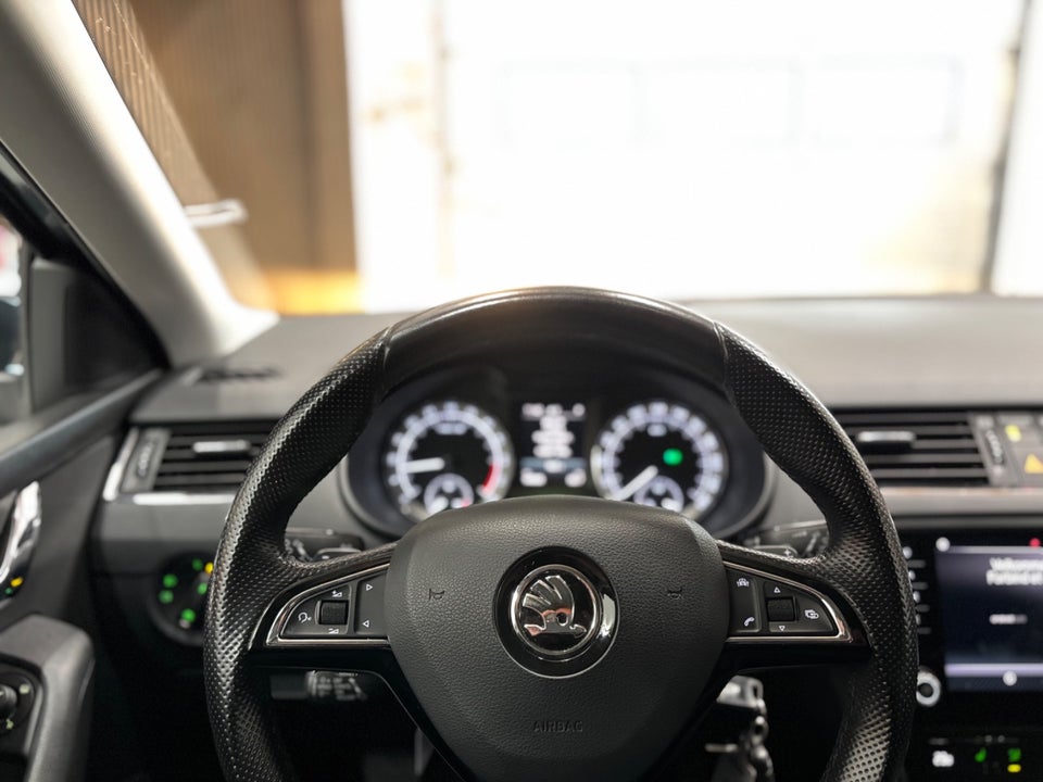 Skoda Octavia 1,6 TDi 115 Style DSG 5d