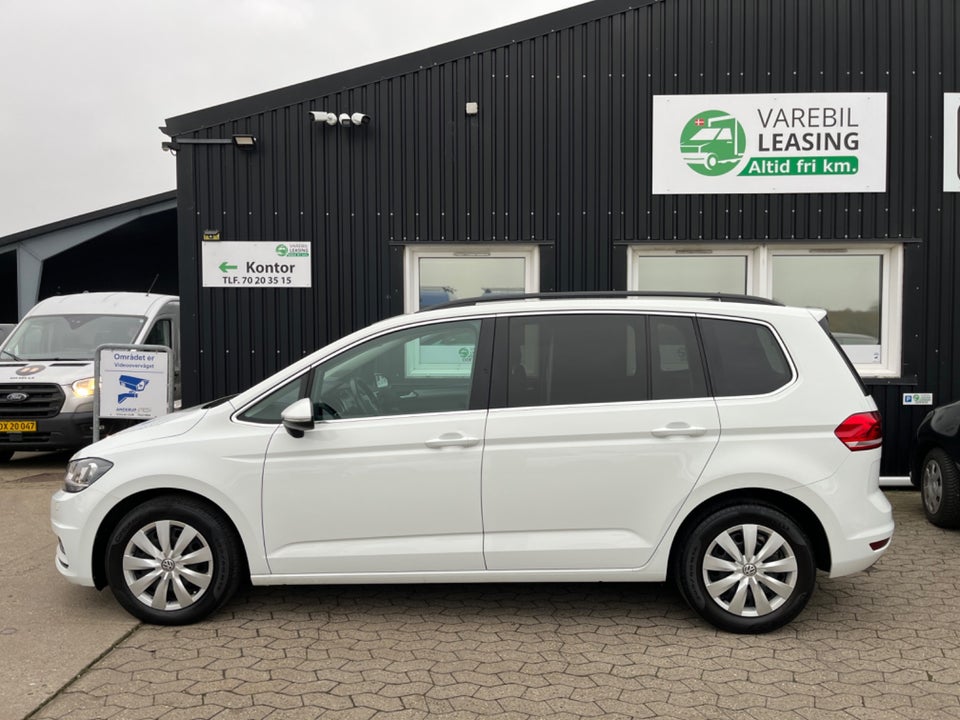 VW Touran 2,0 TDi 115 Highline DSG Van 5d