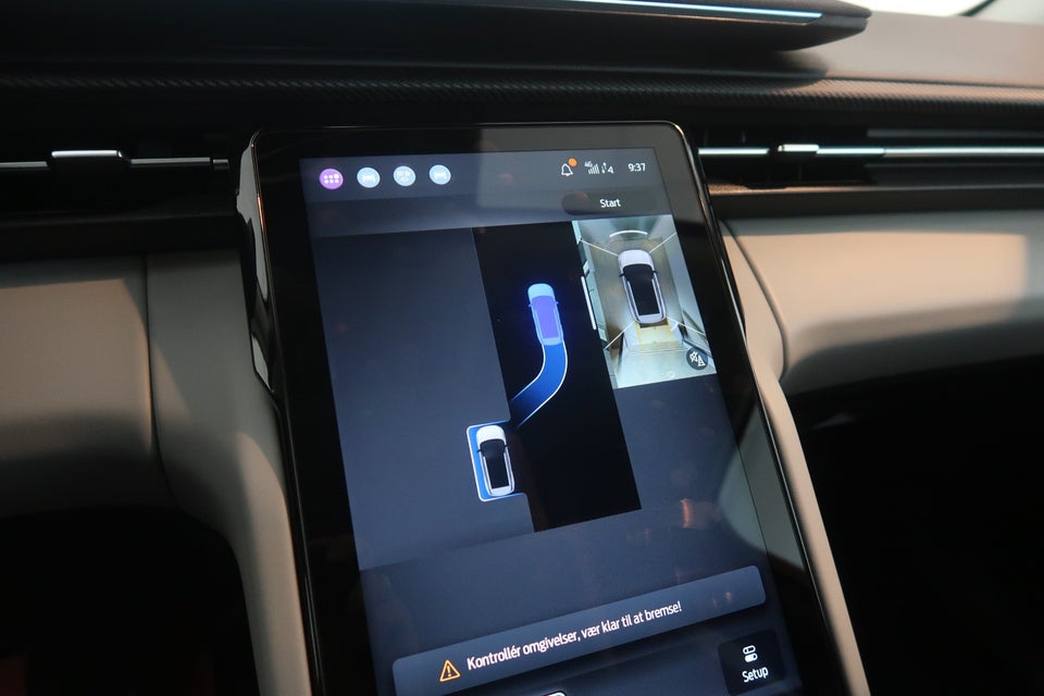 Ford Explorer 84 Premium Extended Range AWD 5d