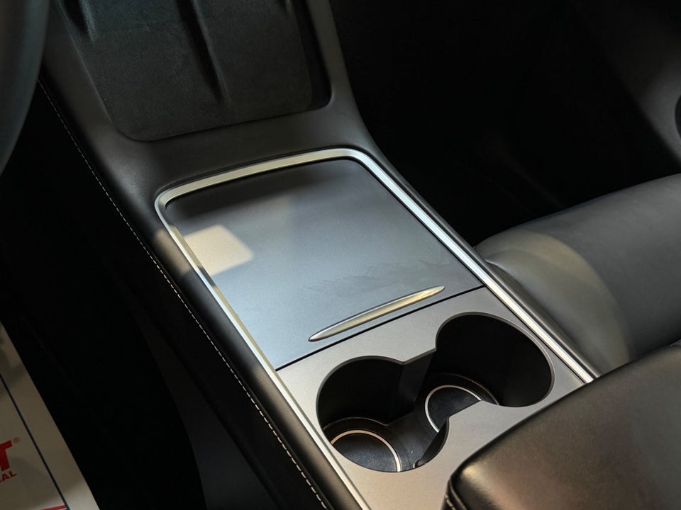 Tesla Model Y RWD 5d