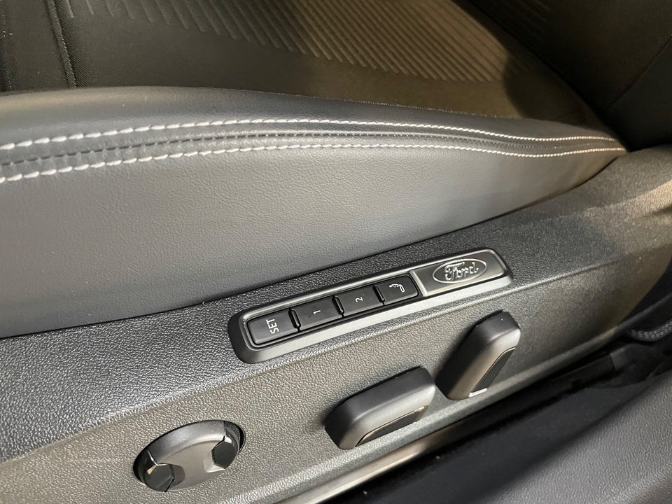 Ford Explorer 77 Select Extended Range 5d