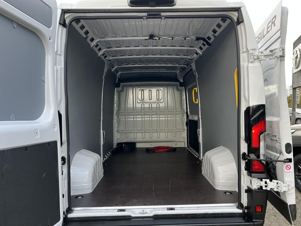 Toyota ProAce Max 110 Comfort Master Kassevogn L3H2