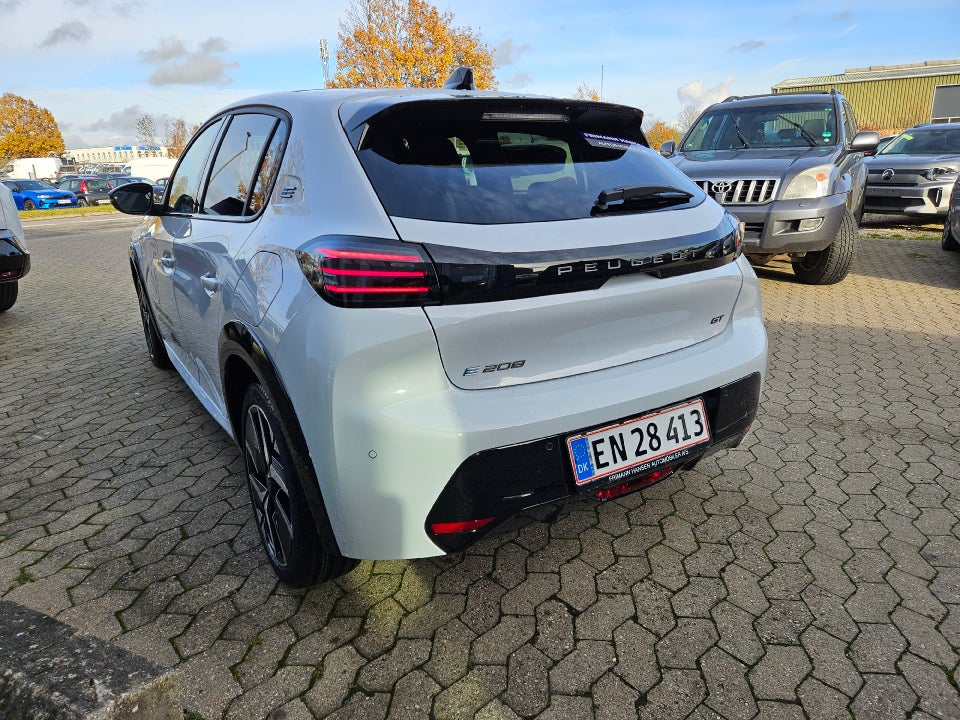Peugeot e-208 54 GT Pack 5d