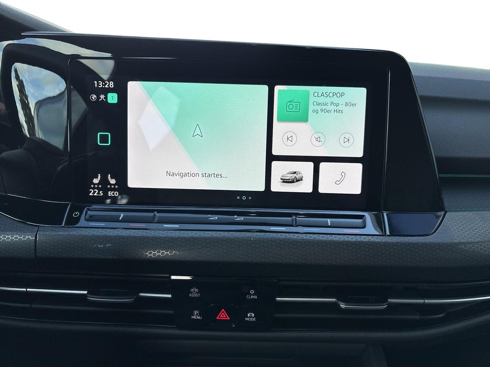 VW Golf VIII 1,4 GTE DSG 5d
