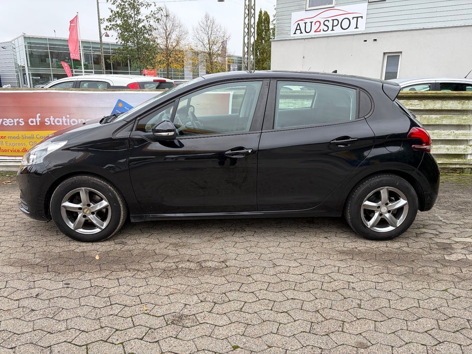Peugeot 208 1,6 BlueHDi 100 Active 5d