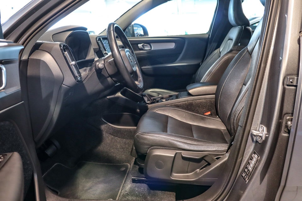 Volvo XC40 2,0 D3 150 Momentum aut. 5d