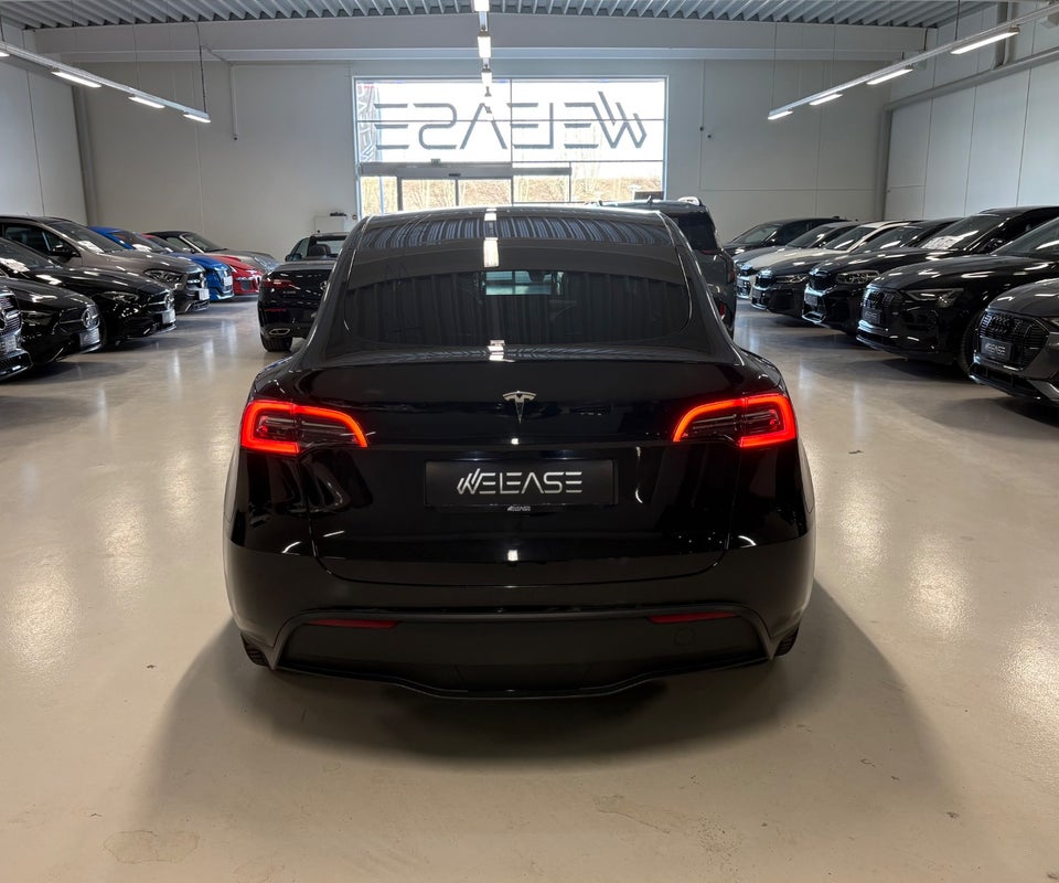 Tesla Model Y Long Range AWD 5d