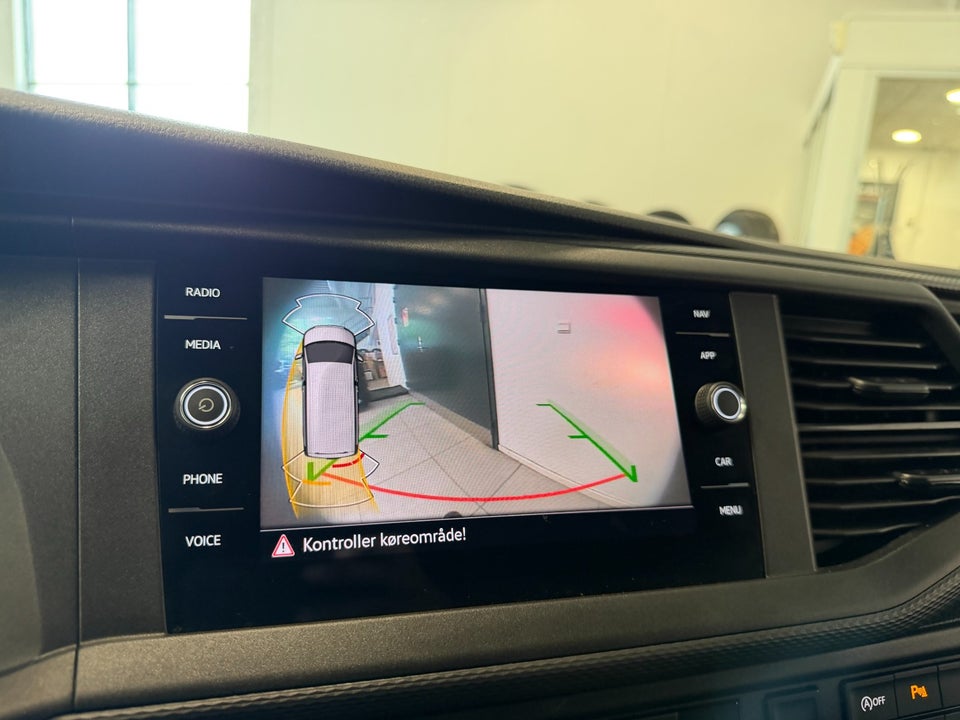 VW Transporter 2,0 TDi 150 Kassevogn DSG lang