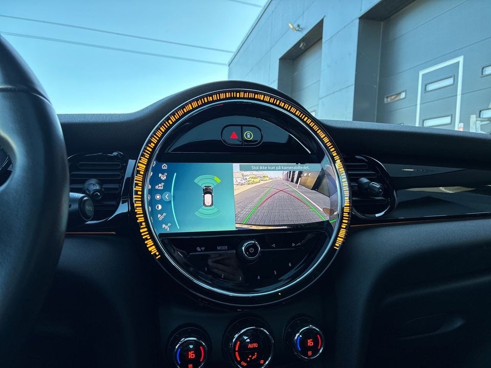 MINI Cooper SE Edition Premium Plus 3d