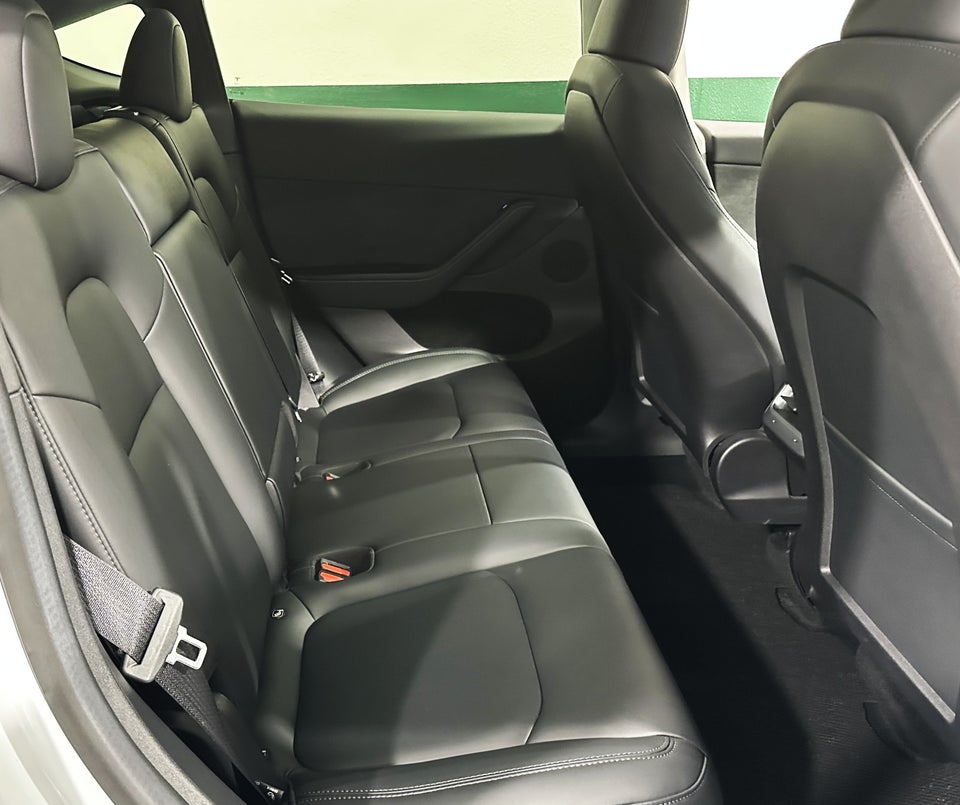 Tesla Model Y RWD 5d