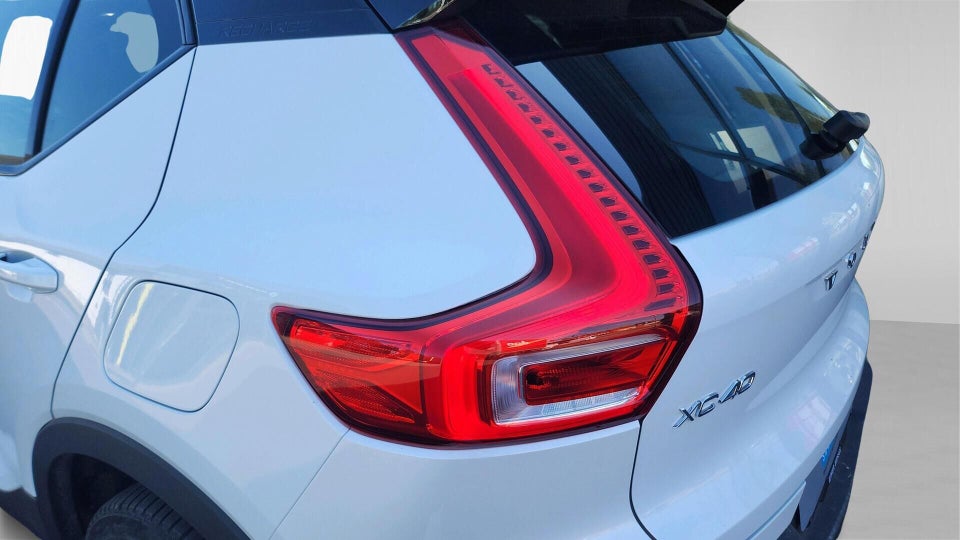 Volvo XC40 ReCharge Extended Range Plus 5d