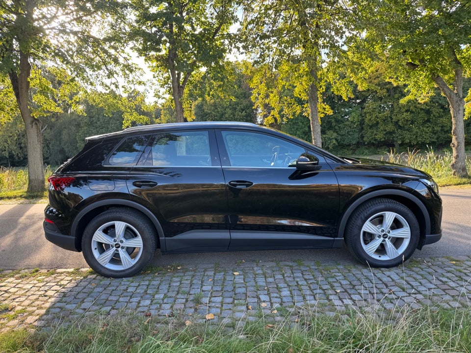 Audi Q4 e-tron 35 Advanced 5d