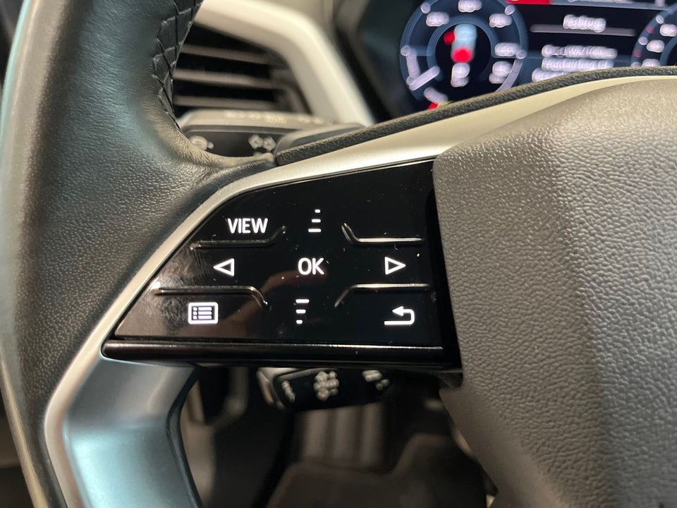 Audi Q4 e-tron 40  5d