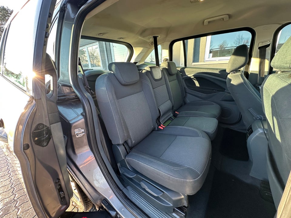 Ford Grand C-MAX 1,0 SCTi 100 Titanium 5d