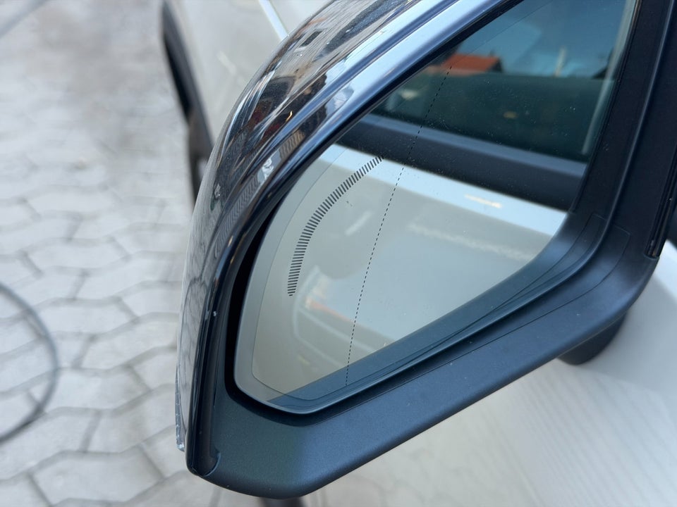 Volvo EX40 Extended Range Core 5d