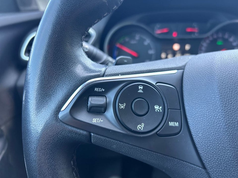 Opel Grandland X 1,6 Hybrid4 Cosmo Prestige aut. 5d