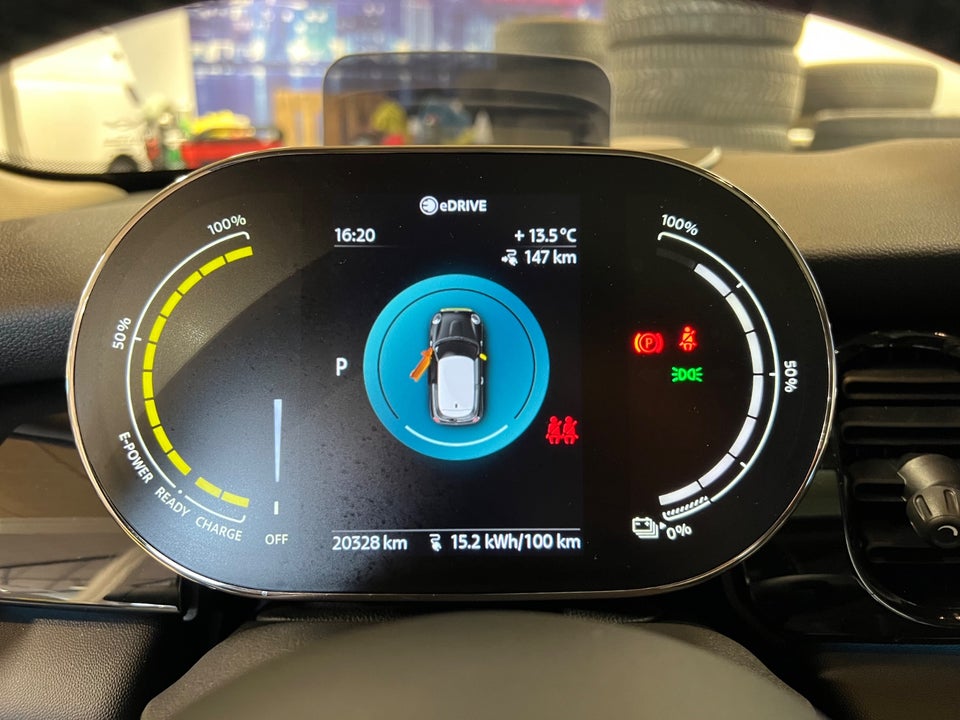 MINI Cooper SE Essential 3d