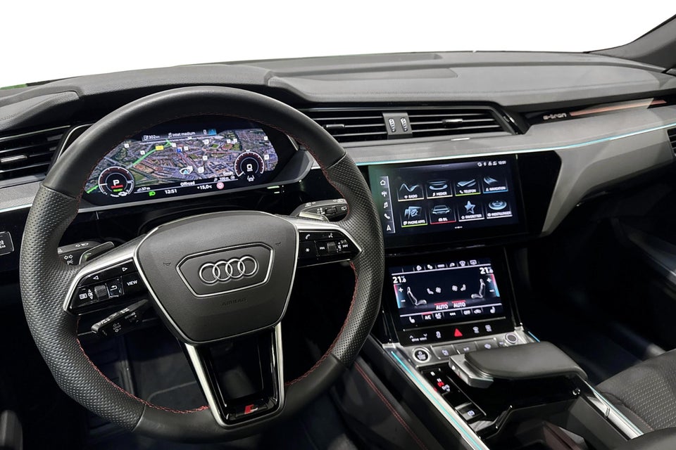 Audi Q8 e-tron 55 S-line quattro 5d