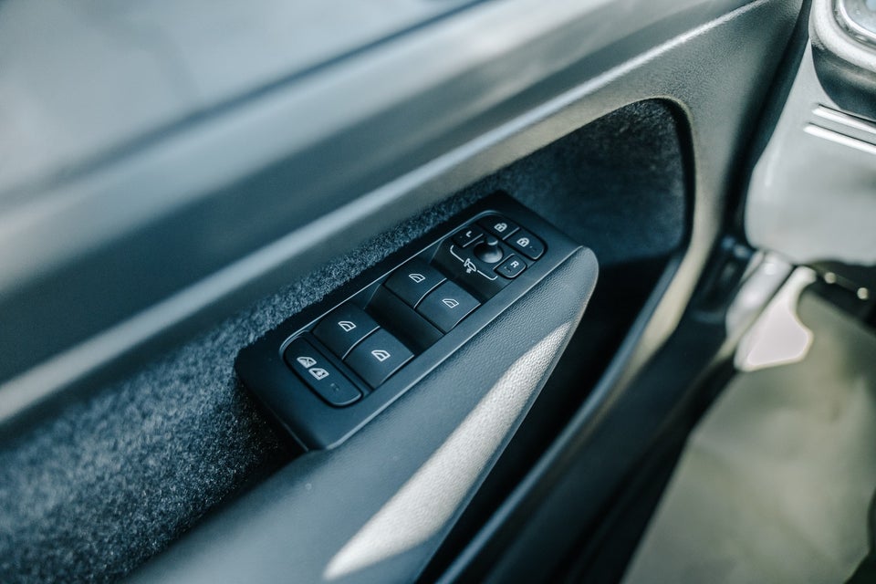 Volvo XC40 ReCharge Twin Plus 5d