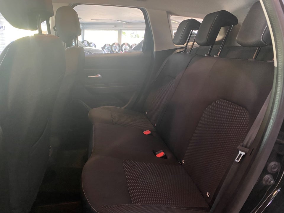 Dacia Duster 1,0 TCe 100 Prestige 5d