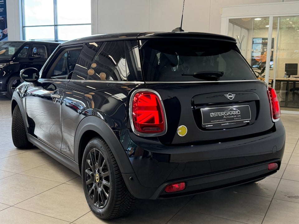 MINI Cooper SE Classic Trim 3d